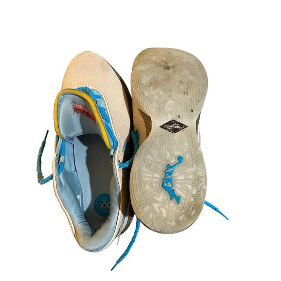 Nike men’s unknwn XX message in a bottle LeBron sneakers 11 main image 5